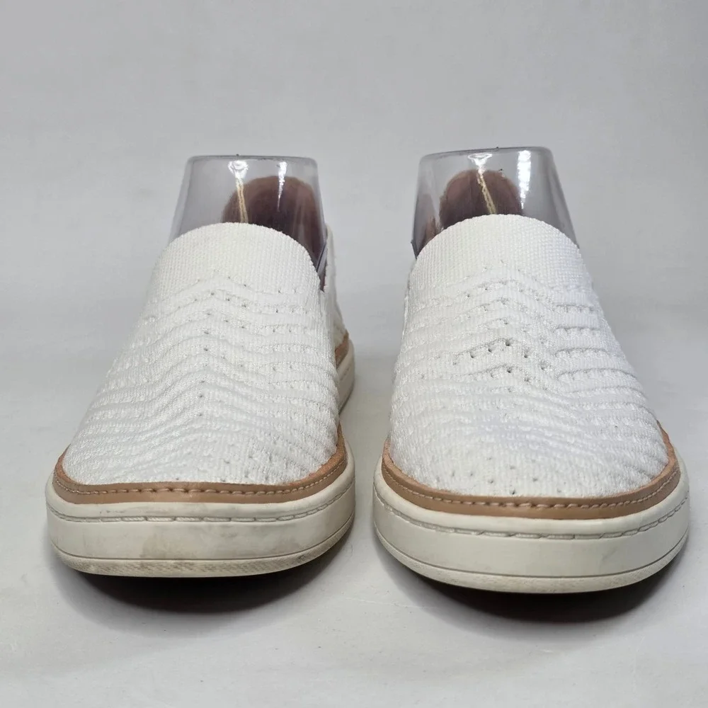 UGG Sammy Chevron Sneakers Women's 9 White Knit Slip-On Casual Breathable Shoes